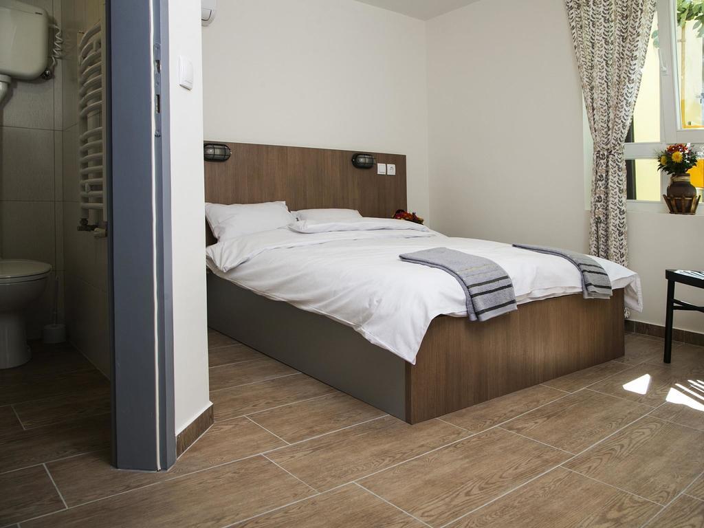 Varad Inn Novi Sad Chambre photo